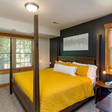 Villa Blue Spruce . Trailside Lodging Millersburg Exterior foto
